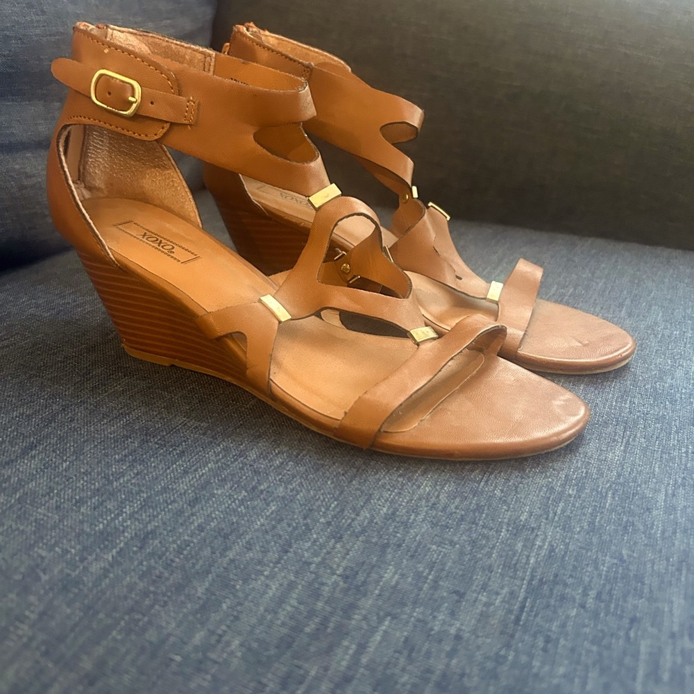 Brown wedges